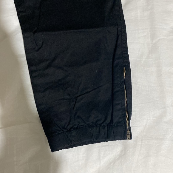 Lisa Rinna Capri Cropped Twill Cargo Jogger Pants - Picture 4 of 9